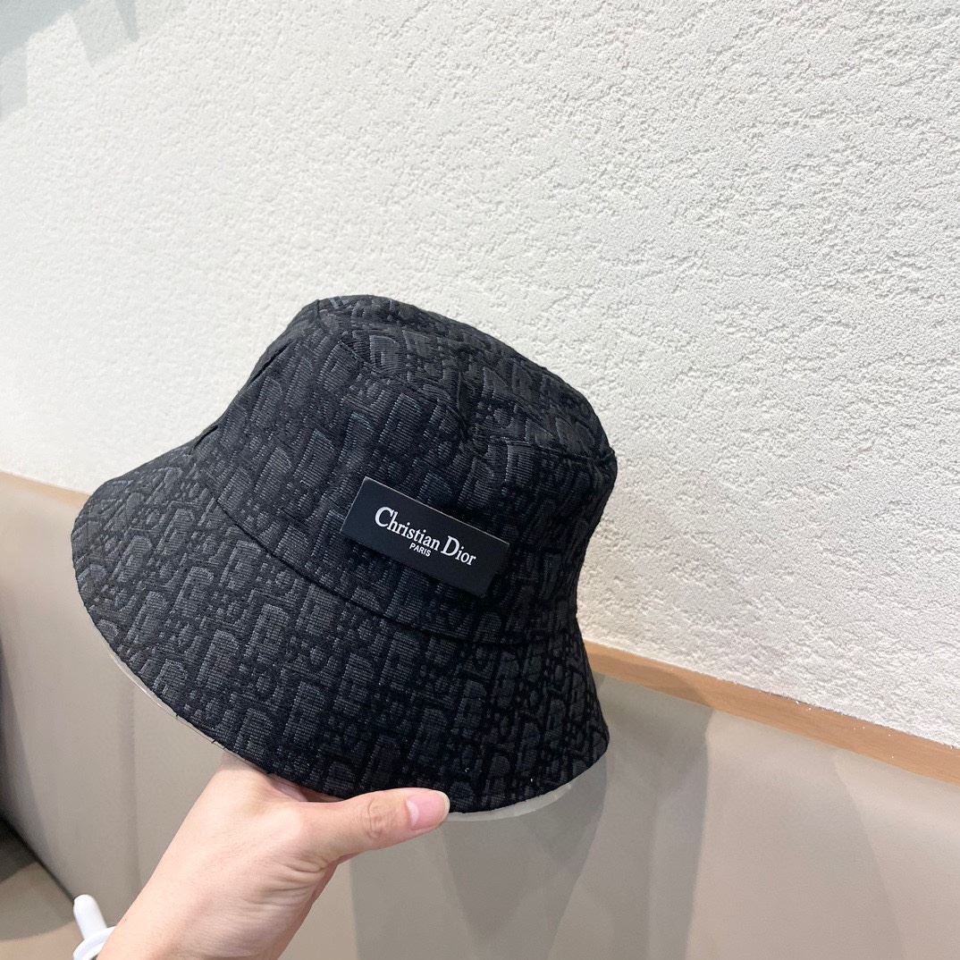 Christian Dior Caps